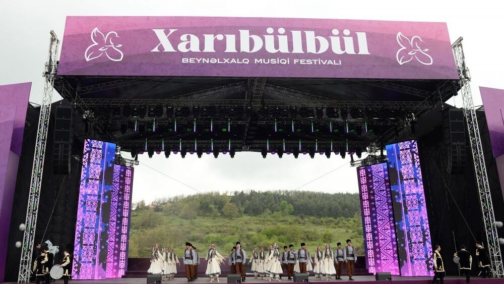 Folk performers, Xarıbülbül music festival, Shusha